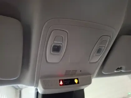 Photo 38 Renault Megane Mégane IV Berline Blue dCi 115 - 21N