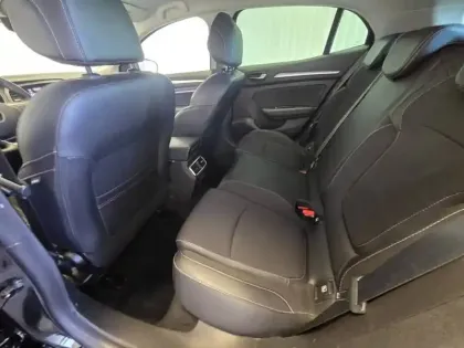 Photo 34 Renault Megane Mégane IV Berline Blue dCi 115 EDC - 21N