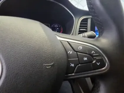 Photo 31 Renault Megane Mégane IV Berline Blue dCi 115 EDC - 21N