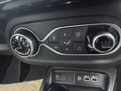 Photo 35 Renault Twingo  III SCe 65