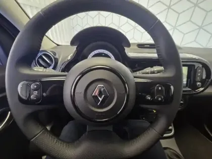 Photo 23 Renault Twingo  III SCe 65