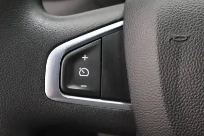 Photo 85 Renault Master  CA TRAC F3500 L2H2 BLUE DCI 150