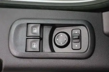 Photo 53 Renault Master  CA TRAC F3500 L2H2 BLUE DCI 150