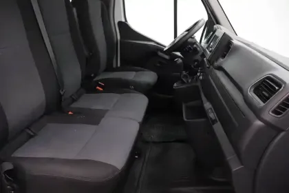 Photo 72 Renault Master  CA TRAC F3500 L2H2 BLUE DCI 150