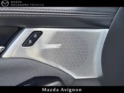 Photo 12 Mazda Mazda3  5 portes 2.0L e-SKYACTIV-X M Hybrid 186 ch BVA6