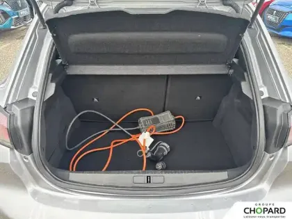 Photo 7 Peugeot 208  Electrique 50 kWh 136ch