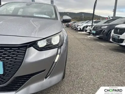 Photo 21 Peugeot 208  Electrique 50 kWh 136ch