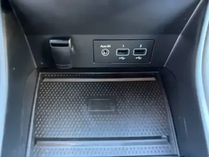 Photo 30 Renault Captur  TCe 90 - 21