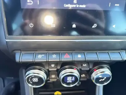 Photo 28 Renault Captur  TCe 90 - 21