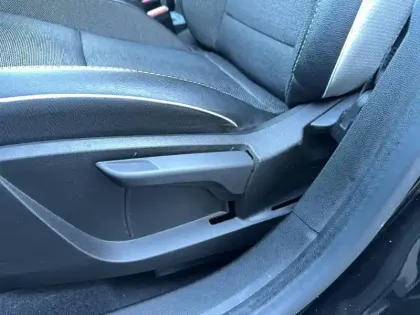 Photo 36 Renault Captur  TCe 90 - 21