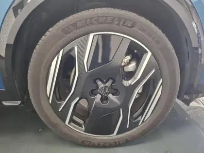 Photo 55 Peugeot 3008  Electrique 210 ch 73 kWh