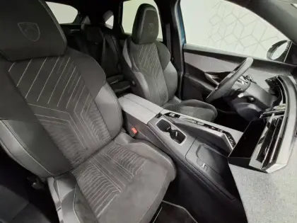 Photo 70 Peugeot 3008  Electrique 210 ch 73 kWh