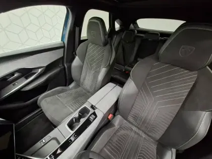 Photo 72 Peugeot 3008  Electrique 210 ch 73 kWh