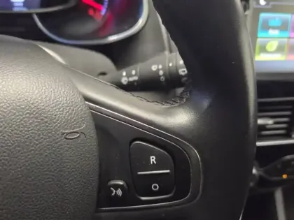 Photo 20 Renault Clio  dCi 90 E6C EDC