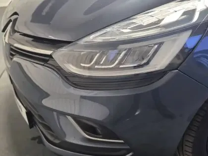 Photo 34 Renault Clio  dCi 90 E6C EDC