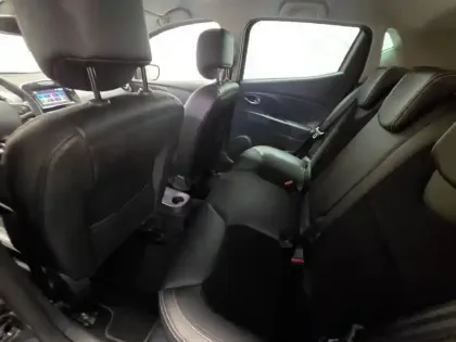 Photo 17 Renault Clio  dCi 90 E6C EDC