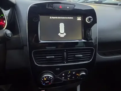 Photo 9 Renault Clio  dCi 90 E6C EDC