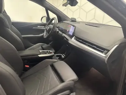 Photo 18 BMW Serie 2 Active Tourer 225e xDrive 245 ch DKG7