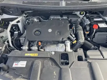 Photo 39 Peugeot 5008  BlueHDi 130ch S&S EAT8