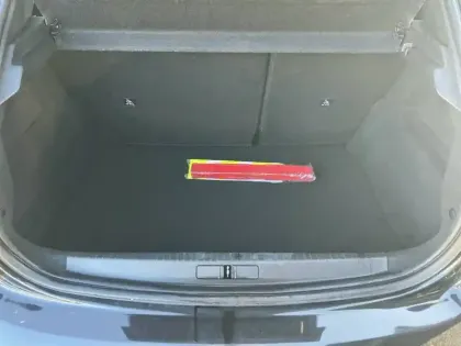 Photo 21 Peugeot 208  PureTech 100 S&S BVM6