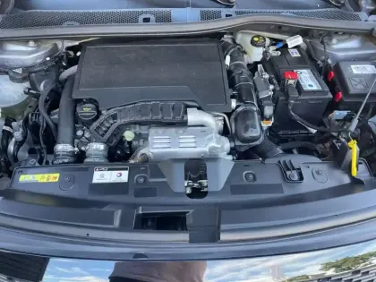 Photo 9 Peugeot 2008  PureTech 130 S&S EAT8