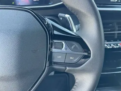 Photo 24 Peugeot 2008  PureTech 130 S&S EAT8