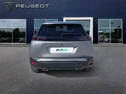 Photo 5 Peugeot 2008  PureTech 130 S&S EAT8