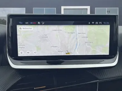 Photo 37 Peugeot 208  PureTech 75 S&S BVM5