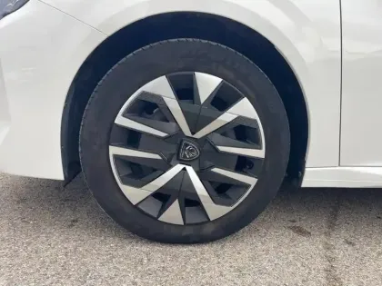 Photo 23 Peugeot 208  PureTech 75 S&S BVM5