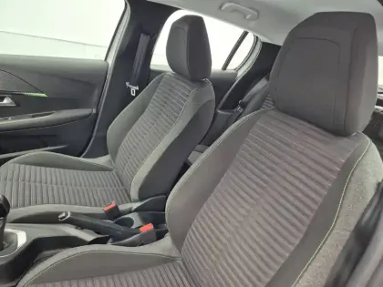 Photo 23 Peugeot 208  PureTech 75 S&S BVM5