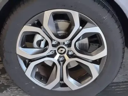 Photo 8 Renault Captur  E-Tech 145 - 21