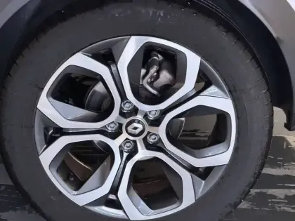 Photo 16 Renault Captur  E-Tech 145 - 21