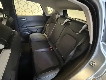 Photo 18 Renault Captur  E-Tech 145 - 21