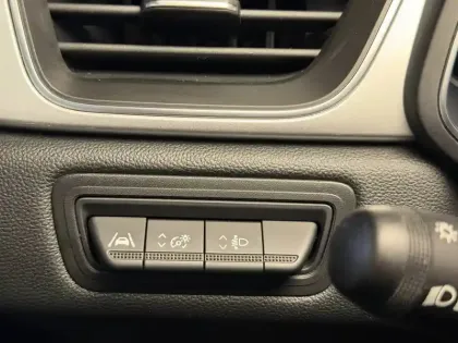 Photo 29 Renault Captur  E-Tech 145 - 21