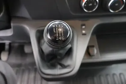 Photo 64 Renault Master  FGN TRAC F3500 L2H2 BLUE DCI 135