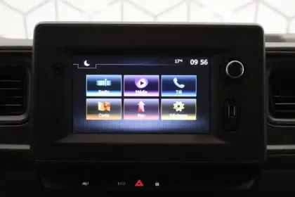 Photo 82 Renault Master  FGN TRAC F3500 L2H2 BLUE DCI 135