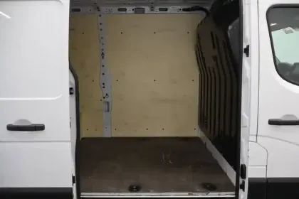 Photo 80 Renault Master  FGN TRAC F3500 L2H2 BLUE DCI 135