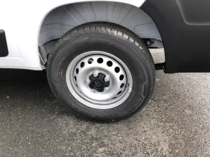 Photo 33 Peugeot Boxer  FGN TOLE 3.5 T L2H2 140 S&S BVA8