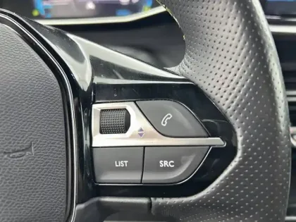 Photo 22 Peugeot 2008  Electrique 136 ch