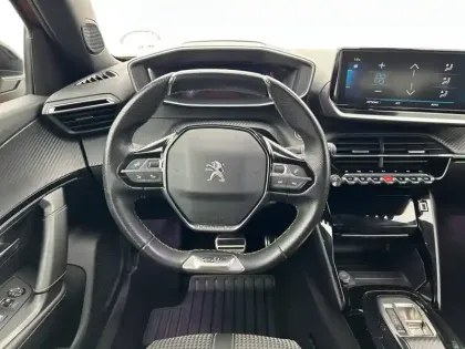 Photo 33 Peugeot 2008  Electrique 136 ch