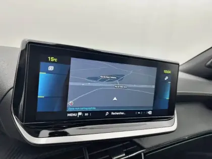 Photo 24 Peugeot 2008  Electrique 136 ch