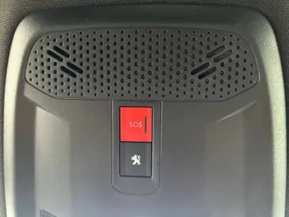 Photo 19 Peugeot 2008  Electrique 136 ch