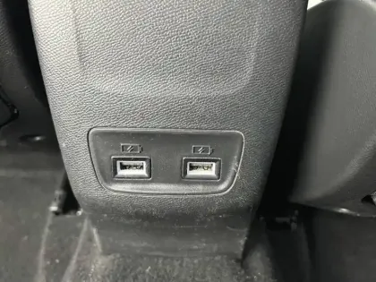 Photo 17 Peugeot 2008  Electrique 136 ch