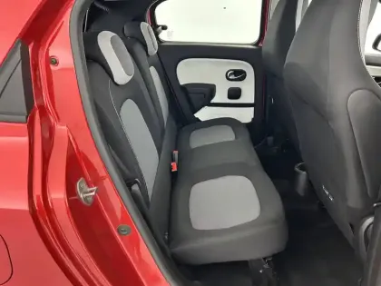 Photo 28 Renault Twingo  III E-Tech