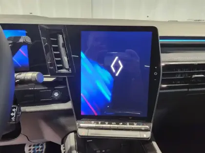 Photo 23 Renault Espace  E-Tech full hybrid 200 GSR2