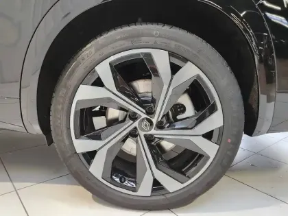 Photo 12 Renault Espace  E-Tech full hybrid 200 GSR2