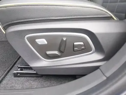 Photo 17 Renault Megane  E-Tech 220 ch autonomie confort GSR2