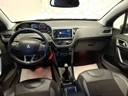 Photo 7 Peugeot 2008  BlueHDi 100ch S&S BVM5