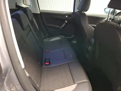 Photo 8 Peugeot 2008  BlueHDi 100ch S&S BVM5