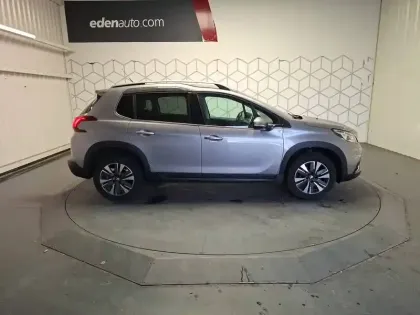 Photo 10 Peugeot 2008  BlueHDi 100ch S&S BVM5